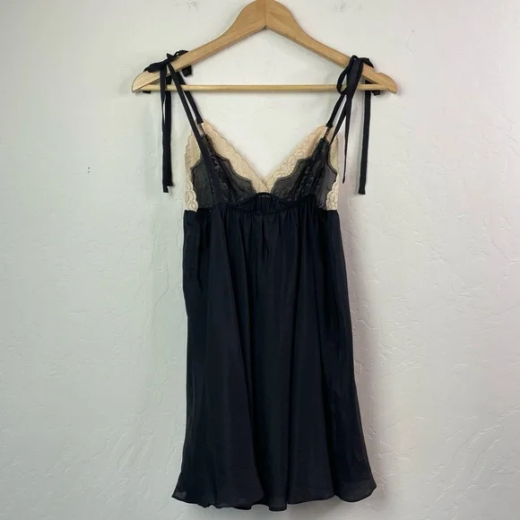 NWT Victoria’s Secret Lace Silk Babydoll Bow Romantic Lingerie Slip Dress Small - Picture 4 of 15